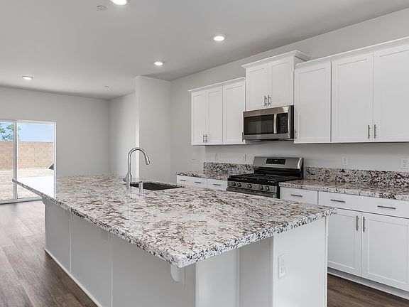 Kitchen with vast center island
