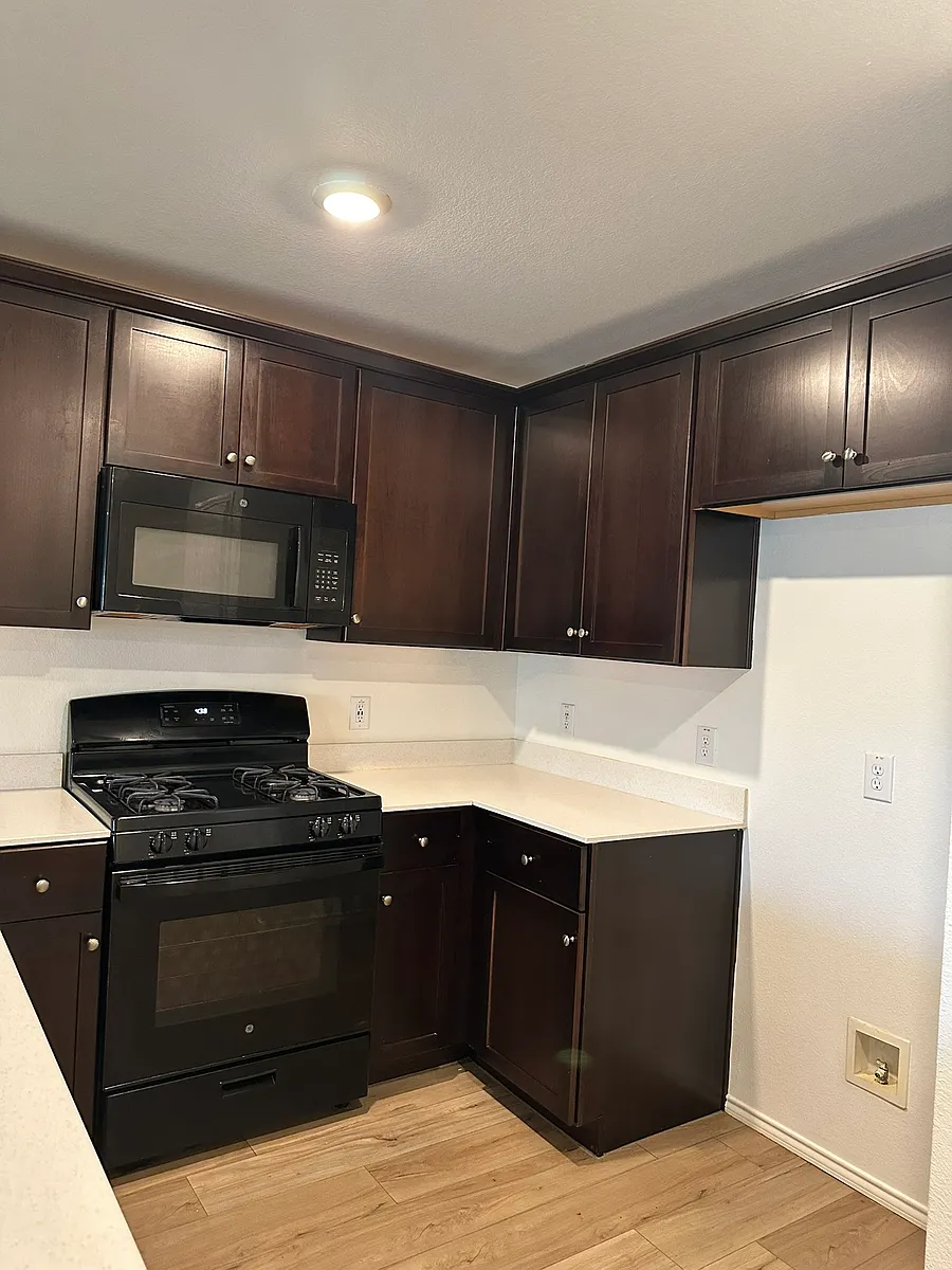 Building Photo - 5906 Nyquist Way