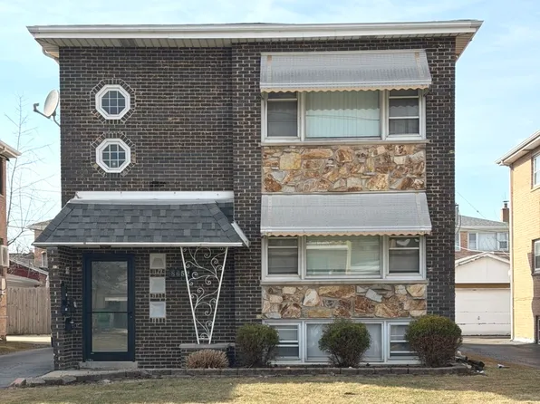 8652 S Leamington Ave, Burbank, IL 60459