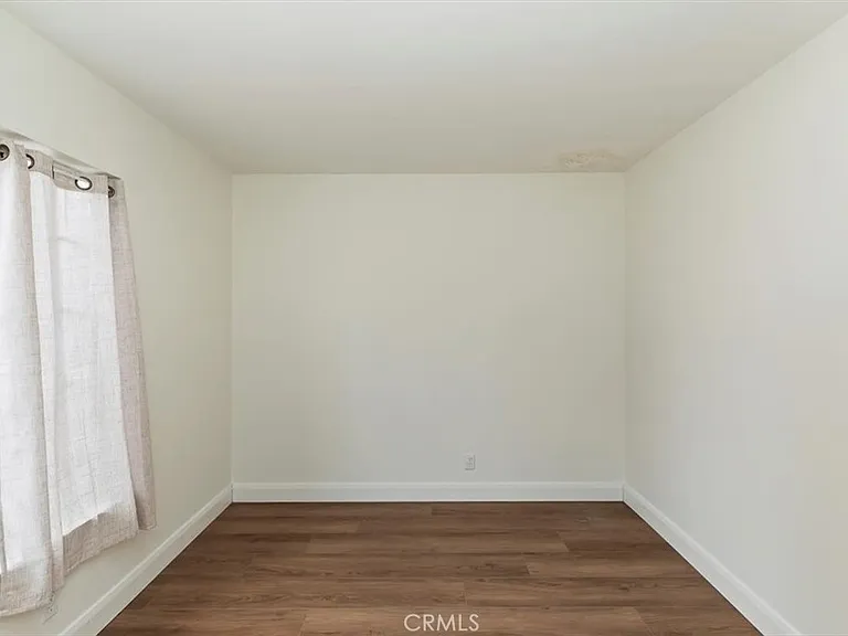 2766 Broken Lance Dr — Photo 18
