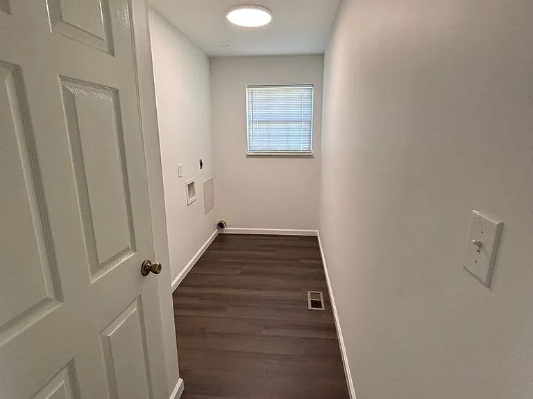 1712 Delaware Ave — Photo 13
