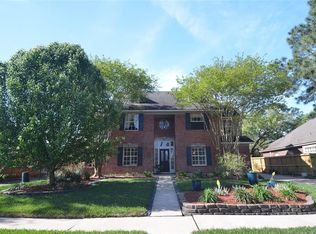 15822 Lake Lodge Dr, Houston, TX 77062