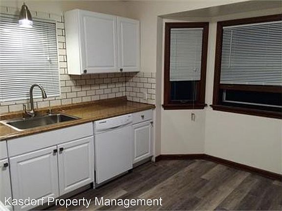 3rd image of 3437 N Humboldt Blvd