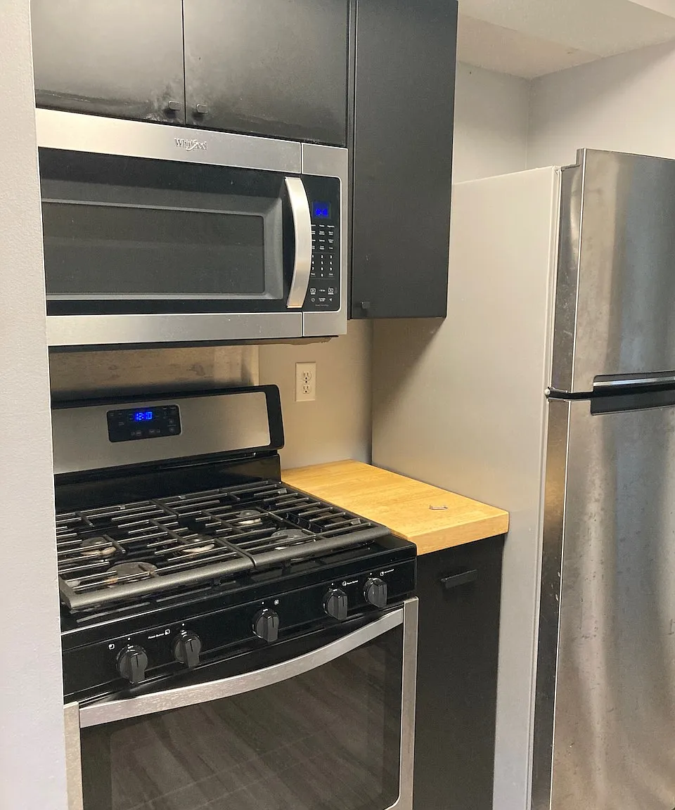 2 bed, 1.5 bath, 1125 sqft, $1,350 — Photo 2