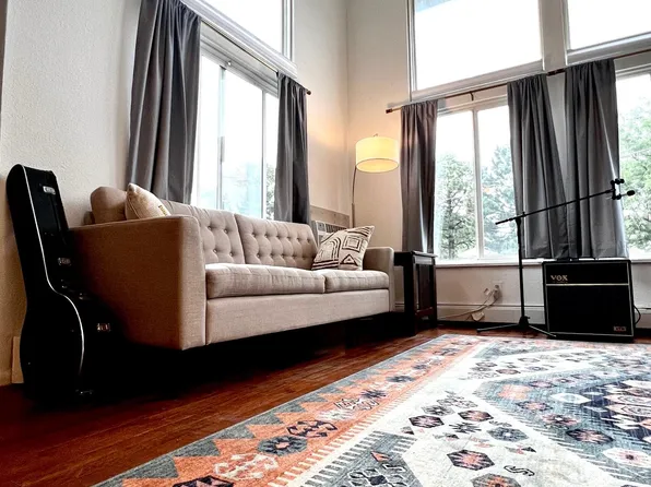 857 S Van Gordon Ct APT B106, Lakewood, CO 80228