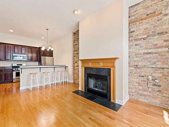 4th image of 1546 N Hudson Ave APT 1