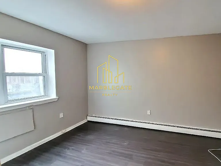 76-77 Grafton Ave #CT23 — Photo 2