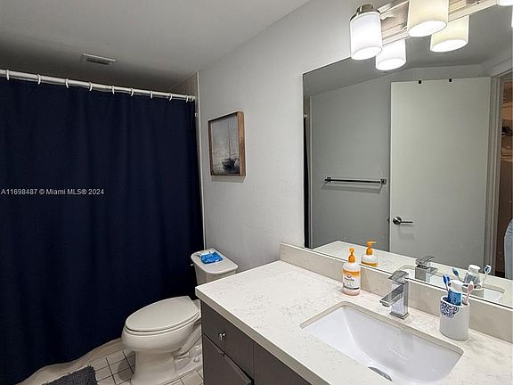 5th image of 8290 NW Lake Dr #514