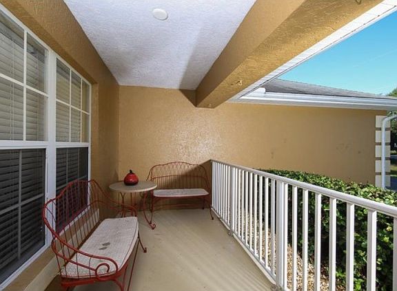 3rd image of 1240 Nora Ln