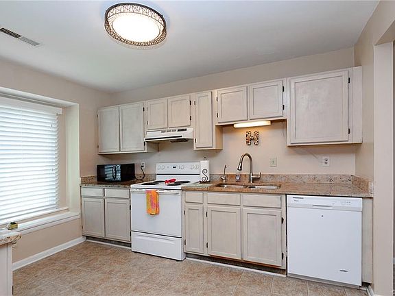 3rd image of 1903 Airy Cir #0