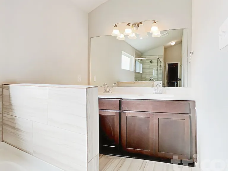 9838 Glen Brook Ln — Photo 22