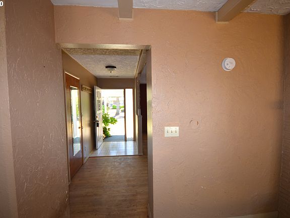 4th image of 5918 Oklahoma Dr