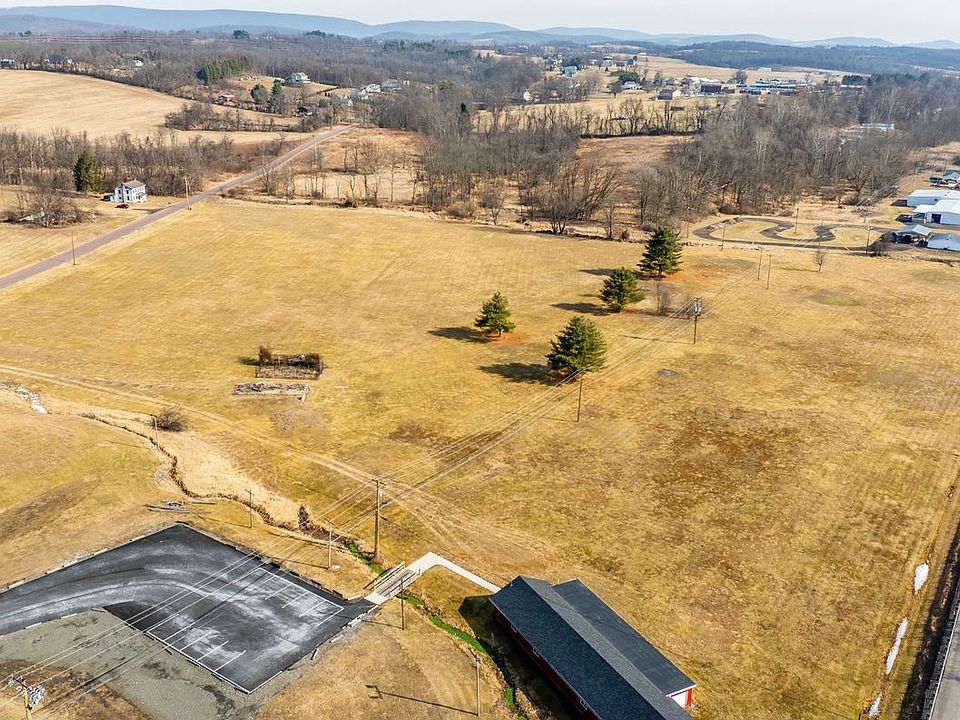 1st image of 4012 Wolf Hollow Rd
