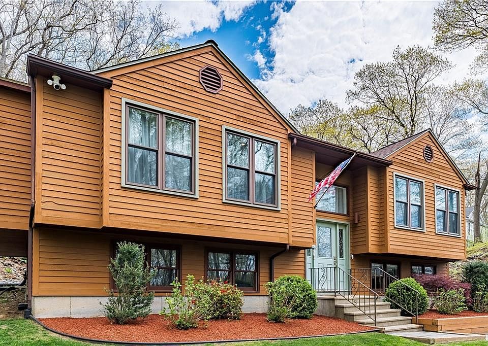 1st image of 77 Lippitt Ave