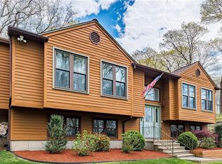 77 Lippitt Ave, Cumberland, RI 02864
