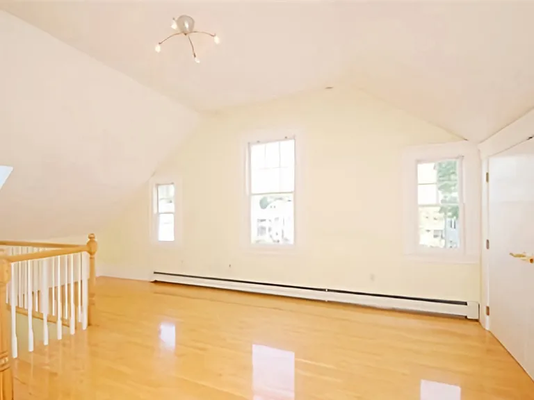 111 Fayerweather St — Photo 7