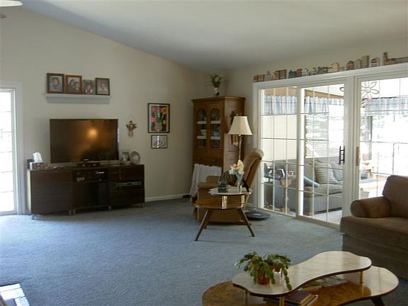 3rd image of 506 West St