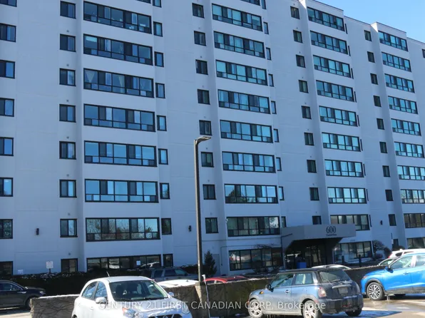 600 Grenfell Dr #207, London, ON N5X 2R8