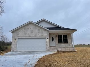 537 Blue Creek Rd, Tullahoma, TN 37388