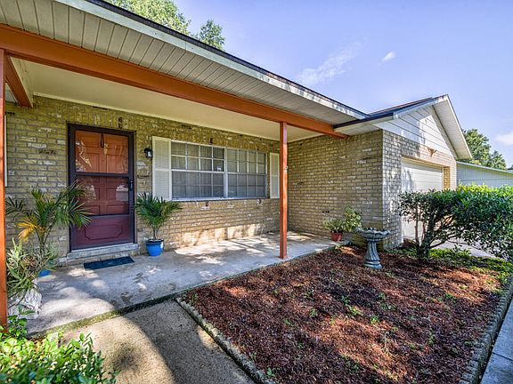 3rd image of 110 NE 50th Ct