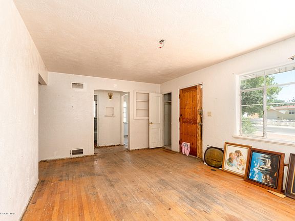 4th image of 1225 Chaco Ave