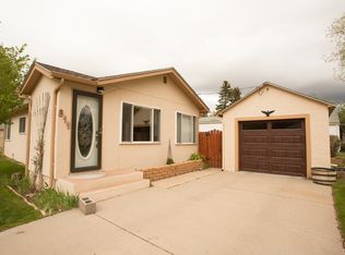 611 S 6th St, Laramie, WY 82070
