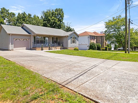 3rd image of 304 Riverwood Ct
