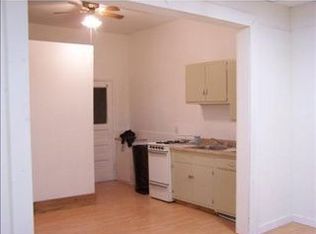 987 5th Ave, East Mc Keesport, PA 15035