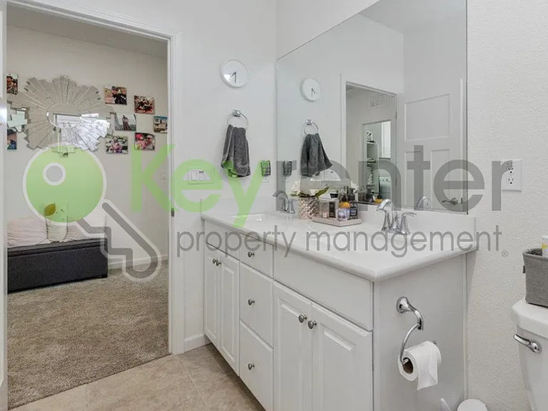 1057 Provence Village Dr — Photo 30