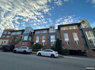 255 Laird Ave APT 6, Cliffside Park, NJ 07010