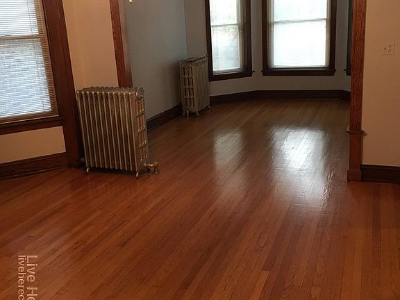 3rd image of 5300 N Glenwood Ave #2