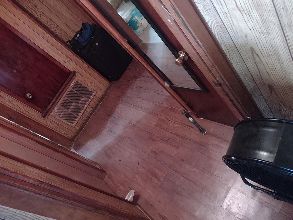 2nd image of 6679 Glen Ridge Dr
