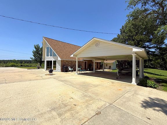 5th image of 7020 Gibson Rd