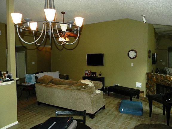5th image of 13827 Birch Hollow Ln