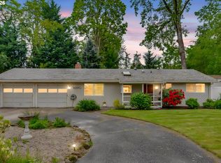 8890 SW Birch St, Portland, OR 97223