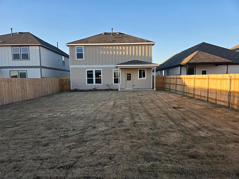 408 Acuff Ln — Photo 34