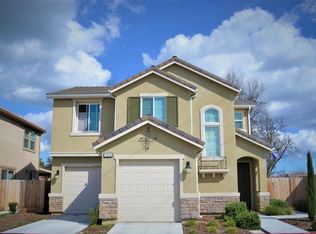 7028 N Cedar Hill Dr, Fresno, CA 93722