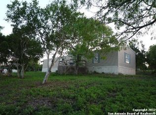 1040 County Road 4511, Hondo, TX 78861