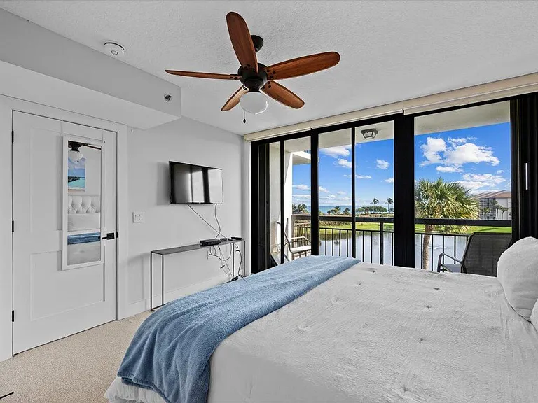 201 S Seas Dr #404 — Photo 20