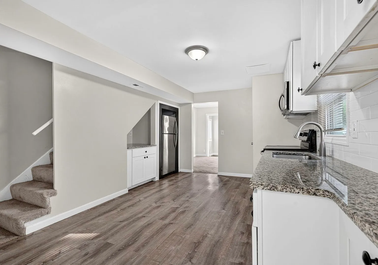 2 bed, 980 sqft, $1,320 — Photo 3