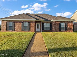 220 White Oak Pl, Pearl, MS 39208