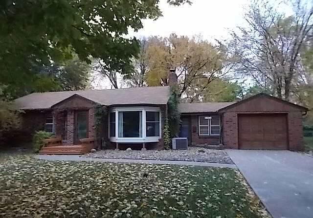 1st image of 1367 Shryer Ave W