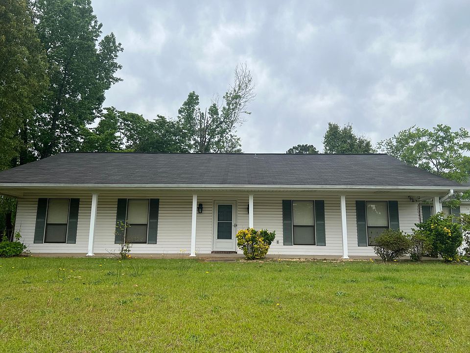 1st image of 422 Country Oaks Dr