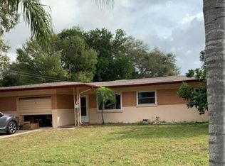 93 Arnoni Dr, Dunedin, FL 34698