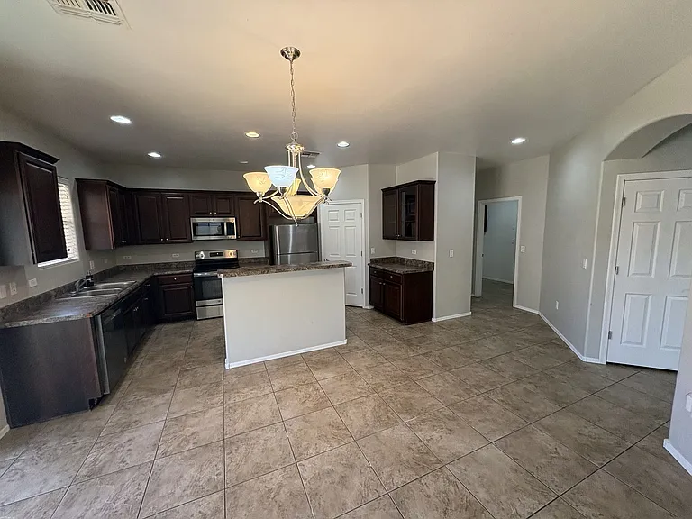 475 W Corte Calzaita — Photo 11