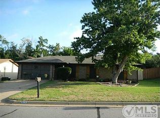 4303 Willow Tree Dr, Arlington, TX 76017