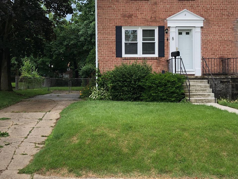1st image of 8 Shannon Dr