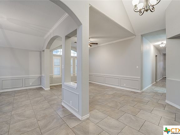 3rd image of 1069 Rivertree Dr