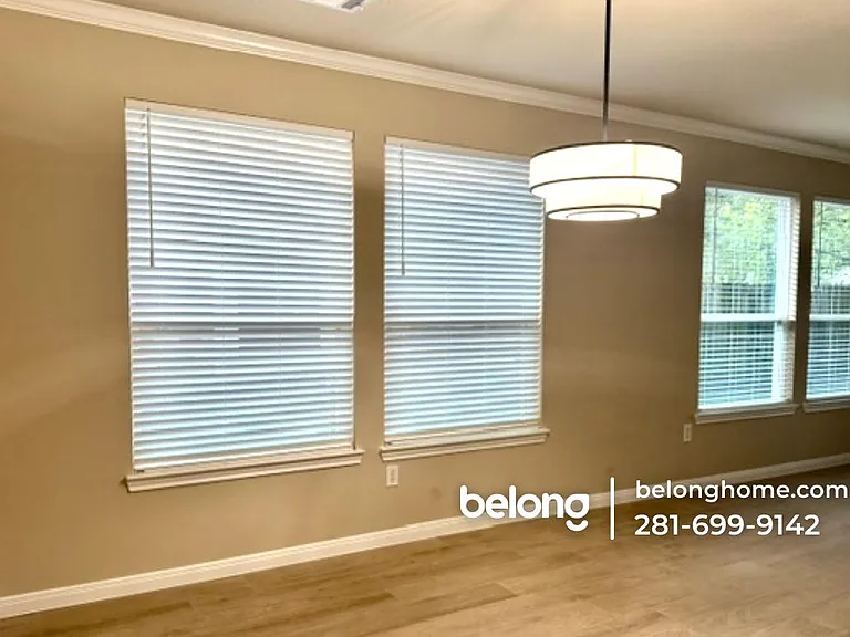 1505 N Marsala Dr — Photo 2