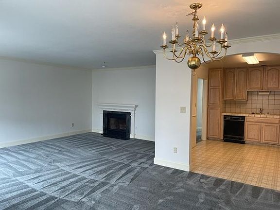 2nd image of 1570 Taraval St #3